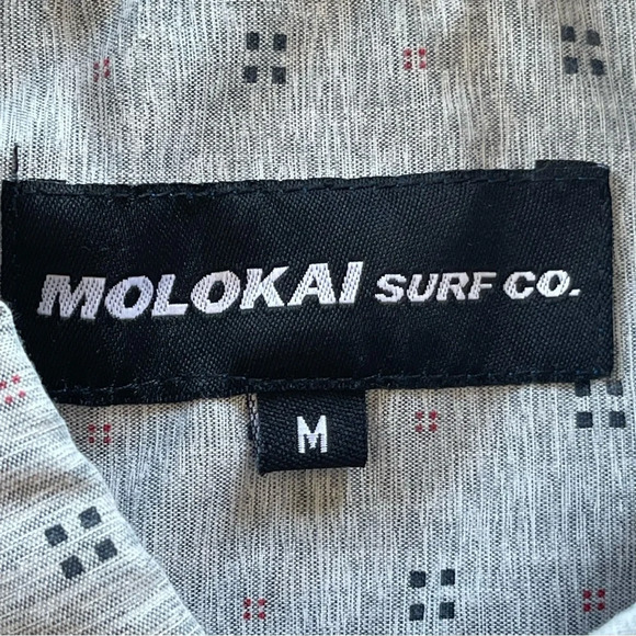 MOLOKAI Surf Co. Mens  Button Down Casual Shirt Medium size. - Picture 7 of 7